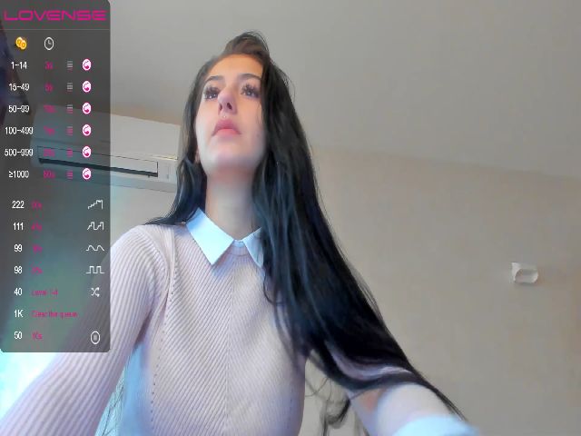 Live sex webcam photo for Kasey_Dee #271274726