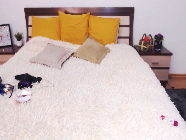 Live sex webcam photo for Jenna_Leen #271278215