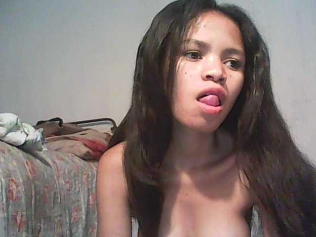 Live sex webcam photo for Maelah #271274096