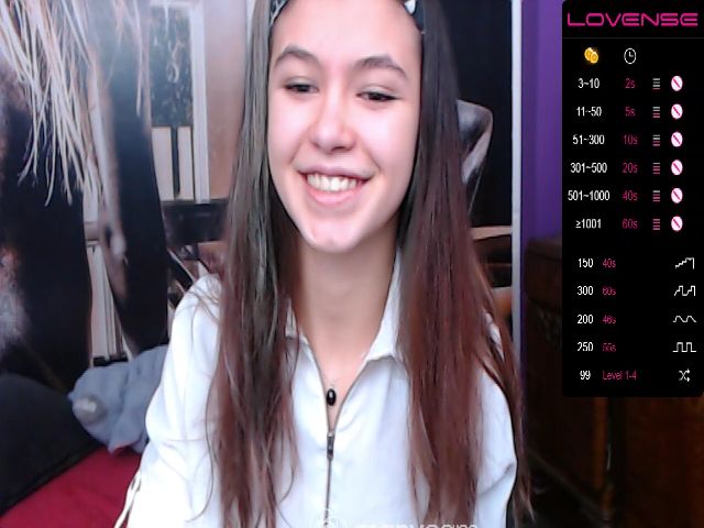 Live sex webcam photo for MisticaMissy #271284244