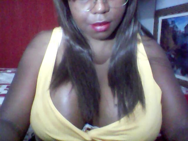 Live sex webcam photo for Angelblackbr #271270032