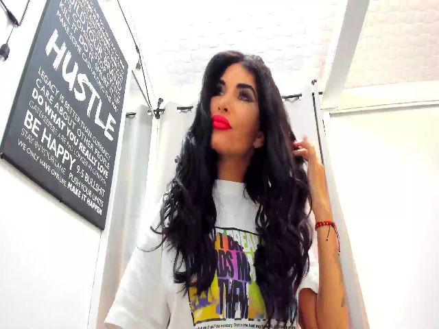 Live sex webcam photo for Emma_d #271274953