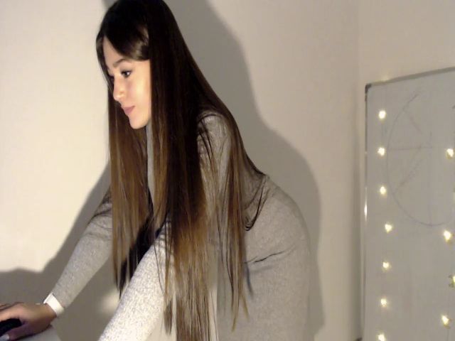 Live sex webcam photo for Lucky_V #271283121