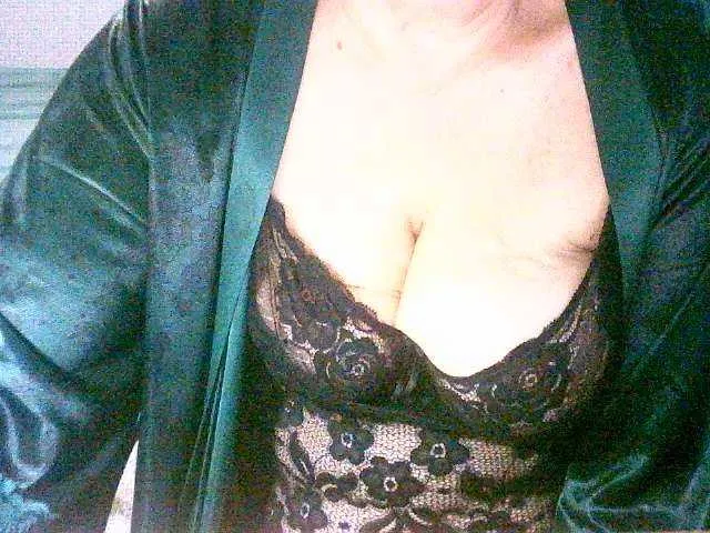 Live sex webcam photo for RomachkaT #271280535