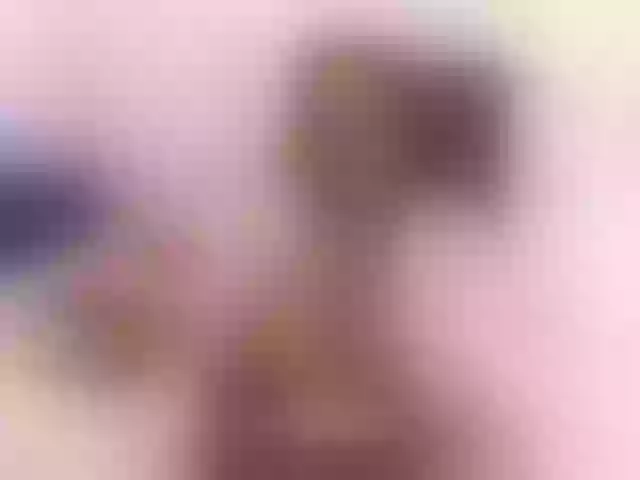 Live sex webcam photo for AnnyMyerss #271273500