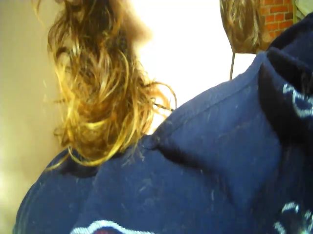 Live sex webcam photo for CurlyCherry #271272460