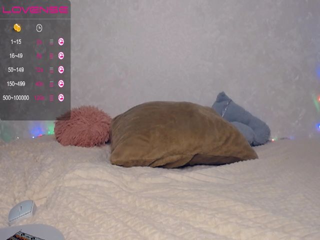 Live sex webcam photo for Your_Adelia_ #271282075