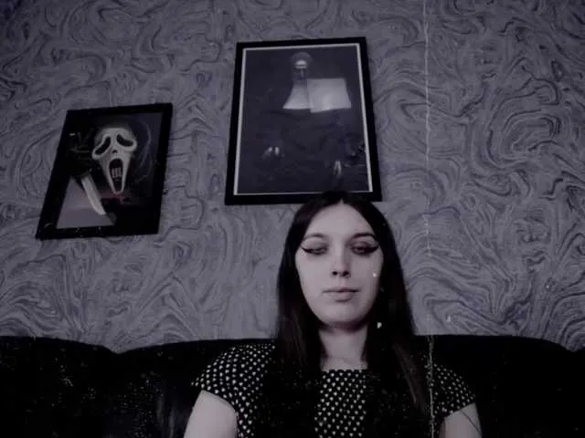 Live sex webcam photo for EllaDark #271277317