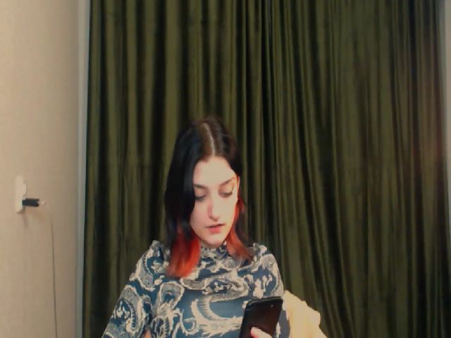 Live sex webcam photo for MoraCos #271279235