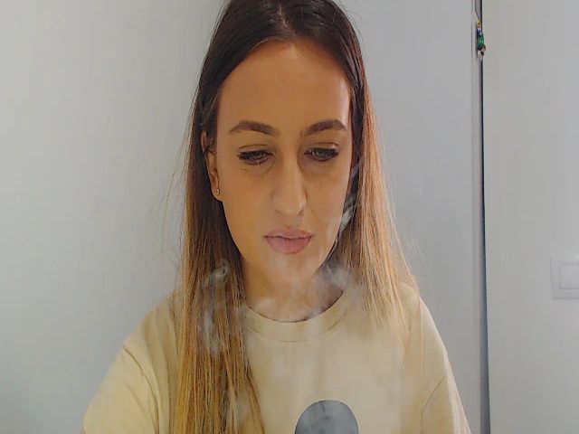 Live sex webcam photo for Kdee0 #271272707