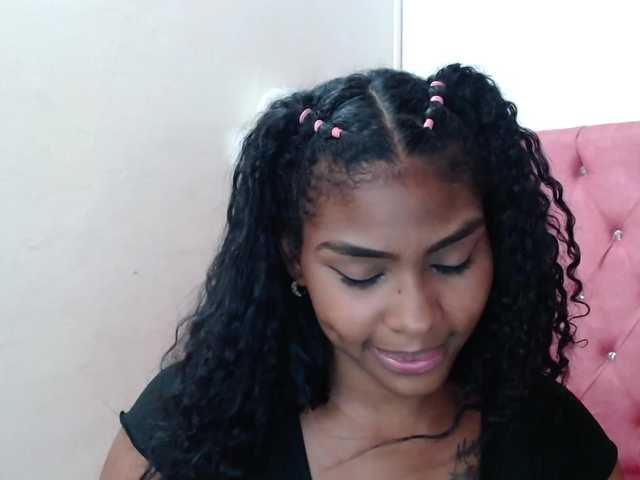 Live sex webcam photo for aleja-sexy #271269954