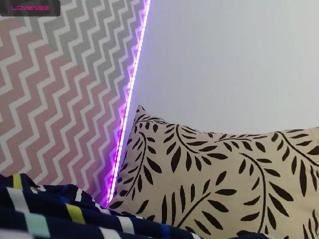 Live sex webcam photo for Violett_adam #271275106