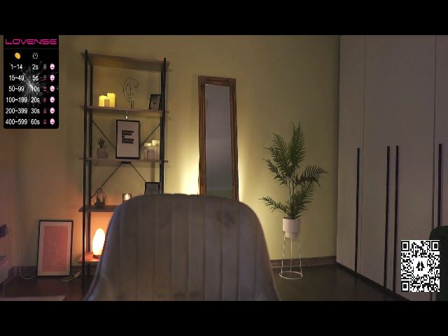 Live sex webcam photo for ScarlettOne #271283160