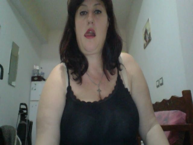 Live sex webcam photo for sloppymilf #271274745
