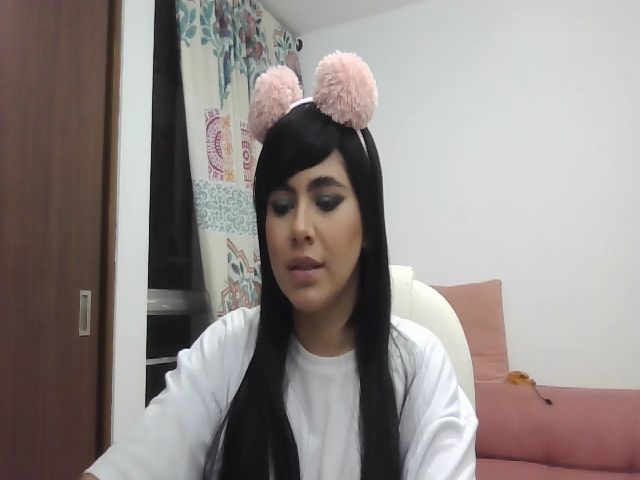 Live sex webcam photo for Luna_James #271271629