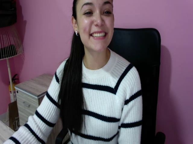 Live sex webcam photo for Angel98_ #271283177