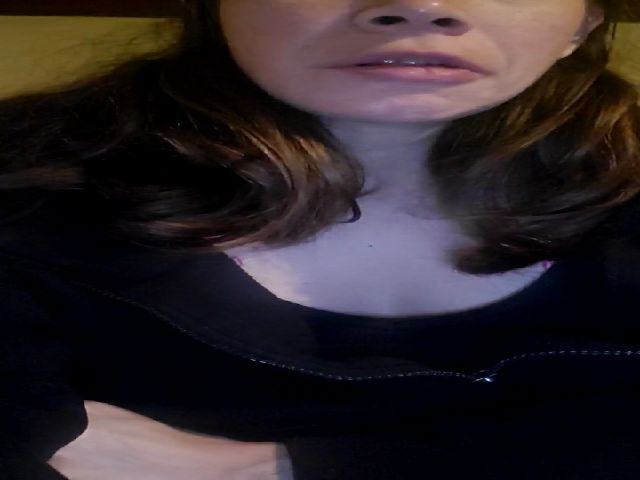 Live sex webcam photo for Petitedoll29 #287892686