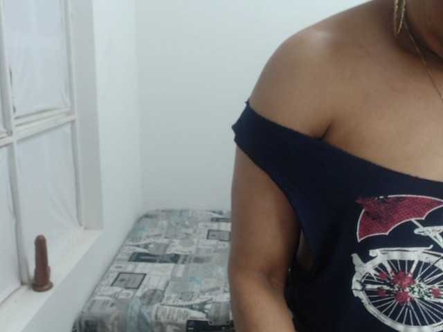 Live sex webcam photo for matureomg7 #271269989