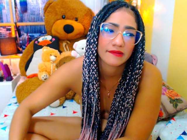 Live sex webcam photo for Eloveskamy #271293529