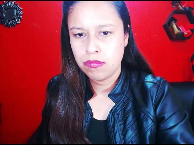 Live sex webcam photo for MEGANDIRTY #271298348