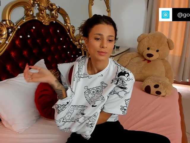 Live sex webcam photo for LennaGodess #271289353