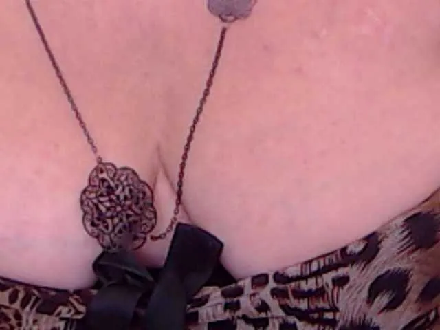 Live sex webcam photo for AlanaRichards #271285542