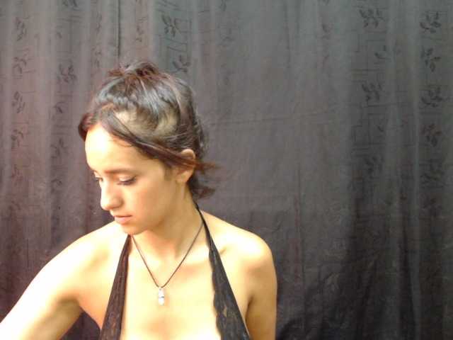Live sex webcam photo for annieclark #271285916