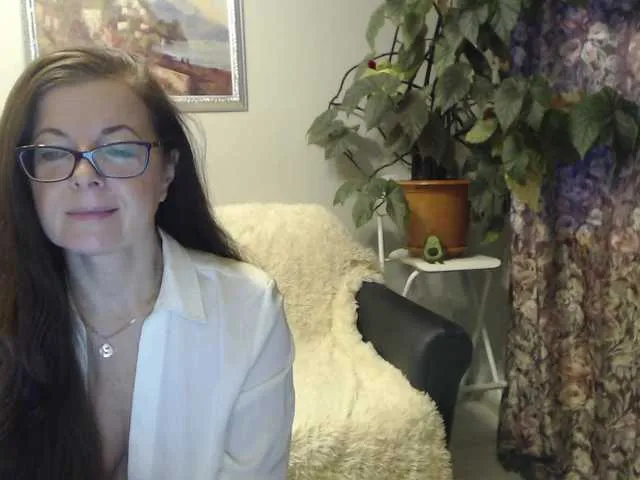 Live sex webcam photo for HelenBerg #271289355