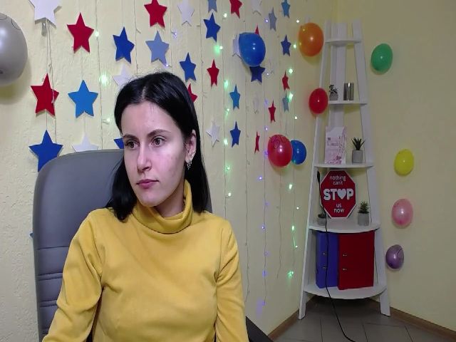 Live sex webcam photo for MollyTravis #271296152