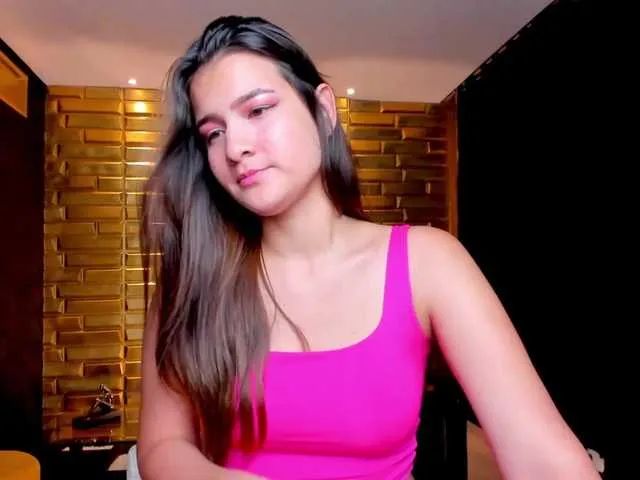 Live sex webcam photo for NinaCavalli #271285799