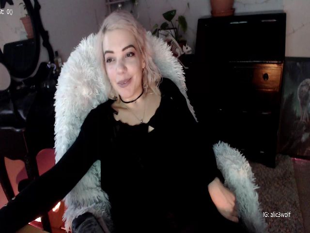 Live sex webcam photo for Alic3Wolf #271295213