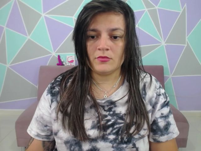 Live sex webcam photo for VanePervert #271300134