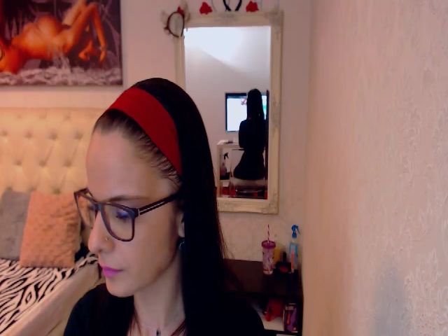 Live sex webcam photo for AlishaPacari #271299369