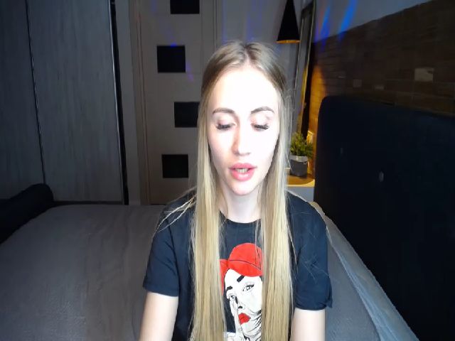 Live sex webcam photo for MELANI_A #271285124