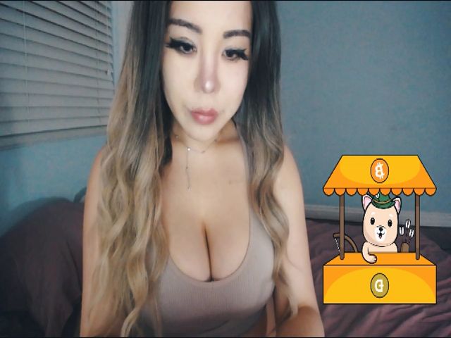 Live sex webcam photo for TokyoSynn #271291170