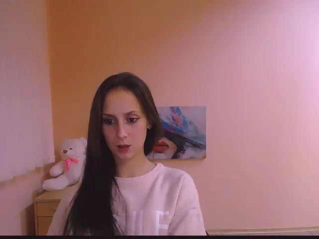 Live sex webcam photo for CuddliesNikki #271288226