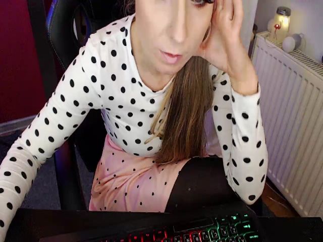 Live sex webcam photo for StarALENA #271298425