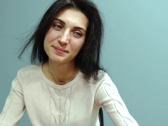 Live sex webcam photo for Miss_Vivian #271294911