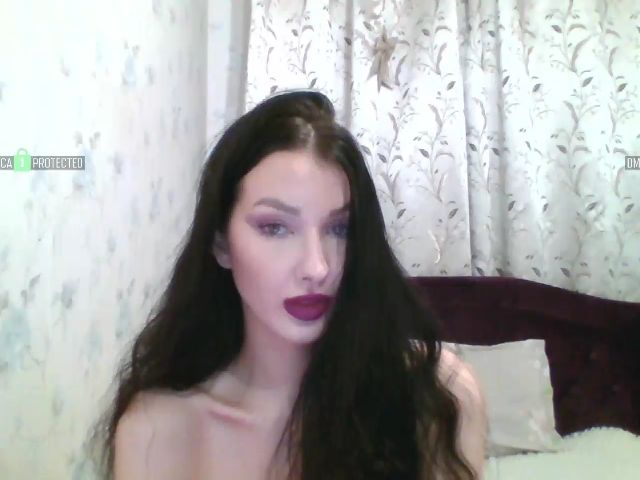 Live sex webcam photo for GirlPlayy #271298912