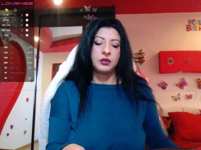 Live sex webcam photo for Joanna4you_ #271292093