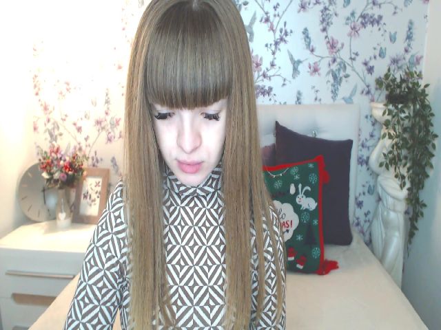 Live sex webcam photo for Ssexy_Kitty #271294202