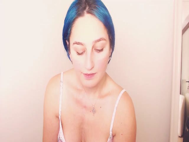 Live sex webcam photo for wetkittycum #271300933