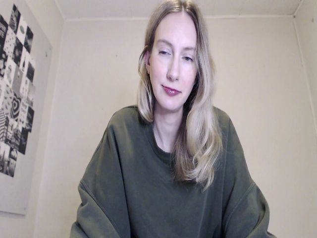 Live sex webcam photo for Strwberrymoon #271284576