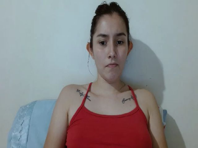 Live sex webcam photo for Girlhot29 #271287737