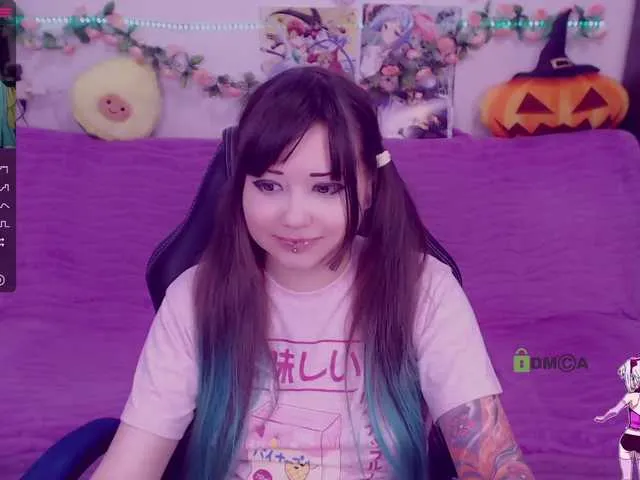 Live sex webcam photo for LittleKitsune #271297036