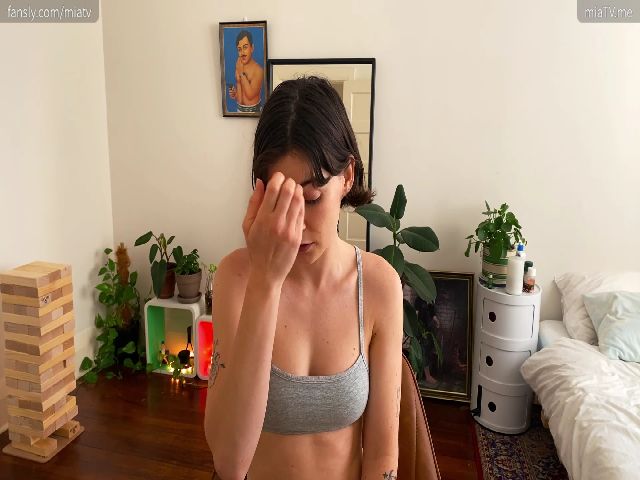 Live sex webcam photo for miatv #271288030