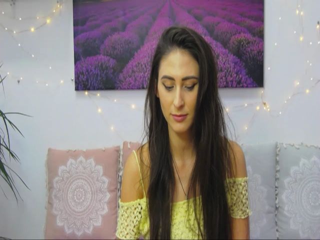 Live sex webcam photo for MaraW #271294859