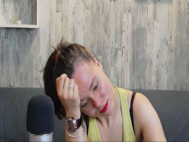 Live sex webcam photo for SimplyJoy #271300282