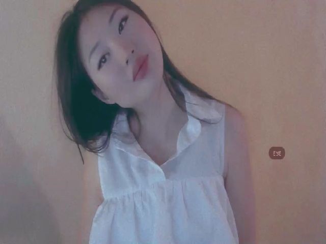 Live sex webcam photo for madmonkey_ #271300350