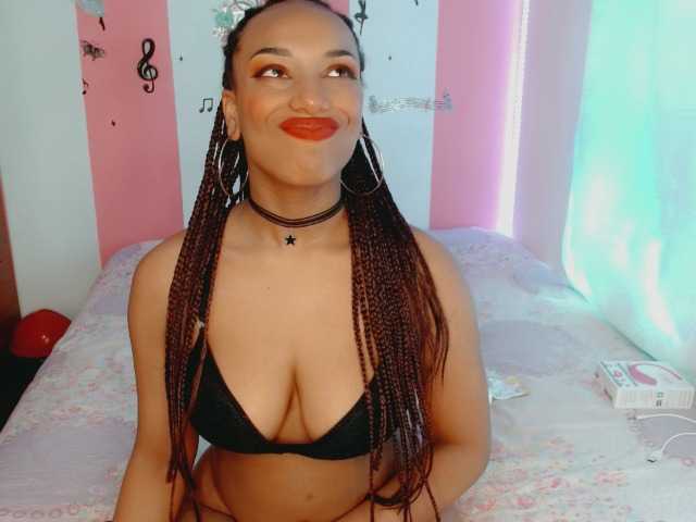 Live sex webcam photo for SweetLalisa #271297833